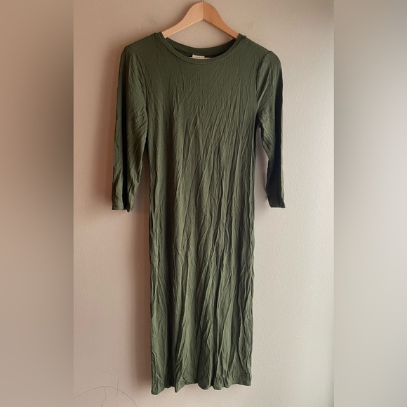 a new day Dresses & Skirts - A New Day Women Green Soft Mid Dress Size Small